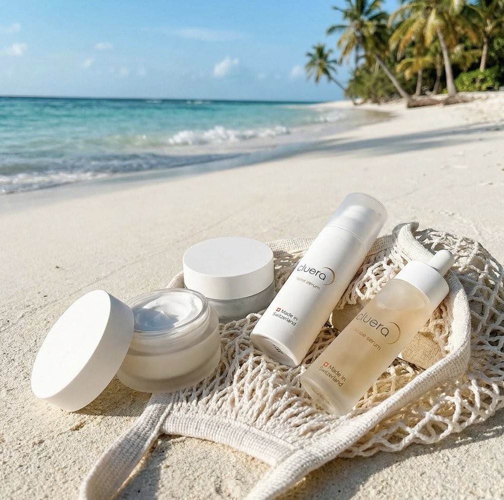 CLUERA lineup in beach bag