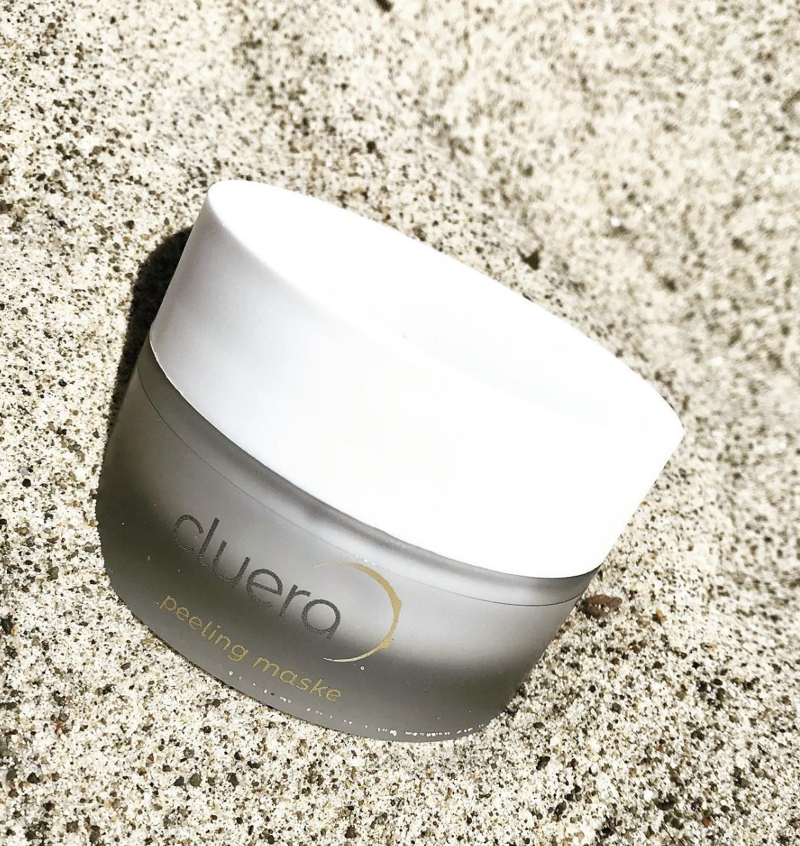 CLUERA Peeling Mask — dual action mask and exfoliant